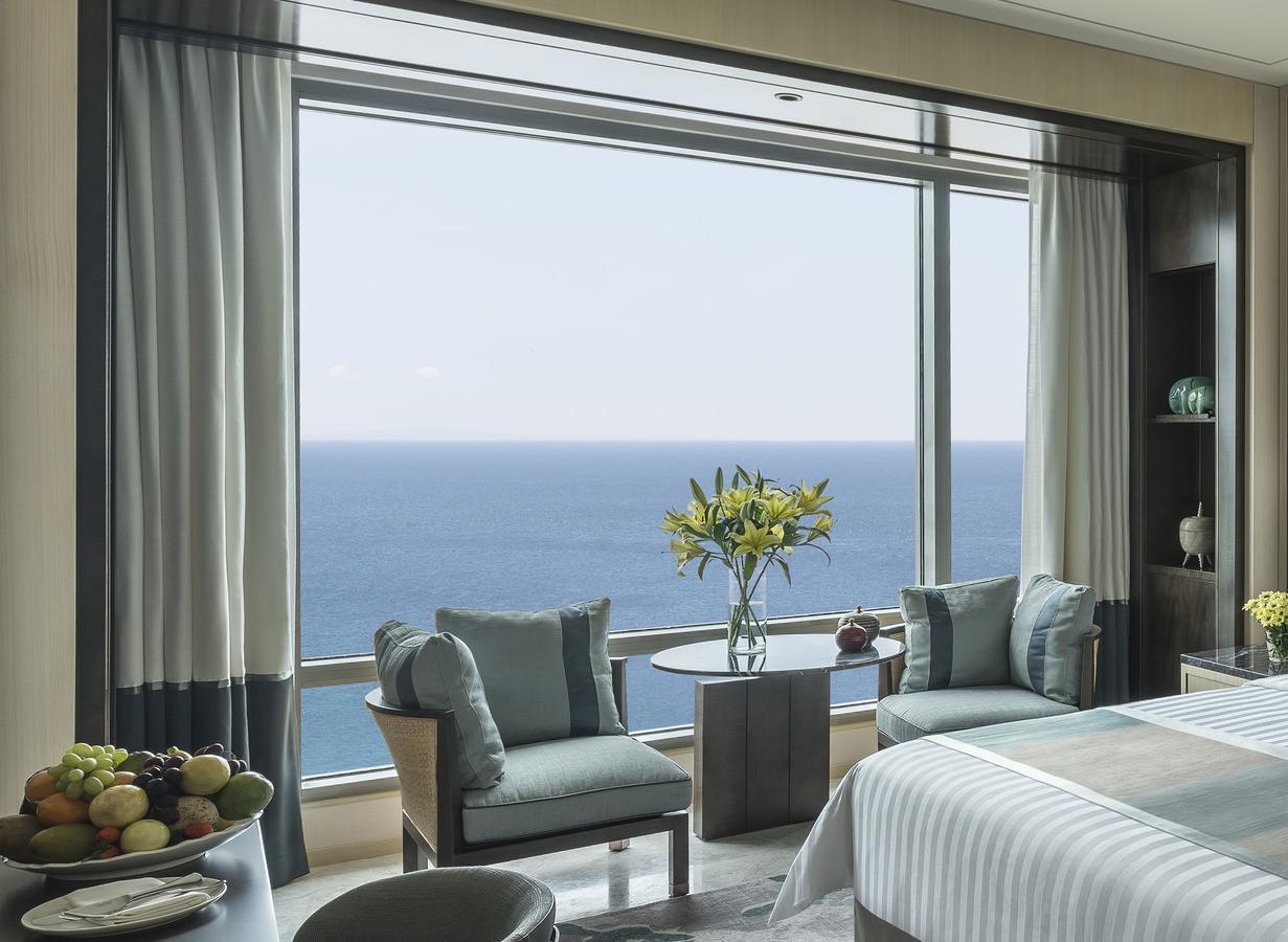 Shangri-La Kolombo Bagian luar foto A room at the Four Seasons Hotel